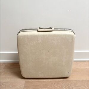 VTG 1960 Samsonite Off White Silhouette Hard Luggage